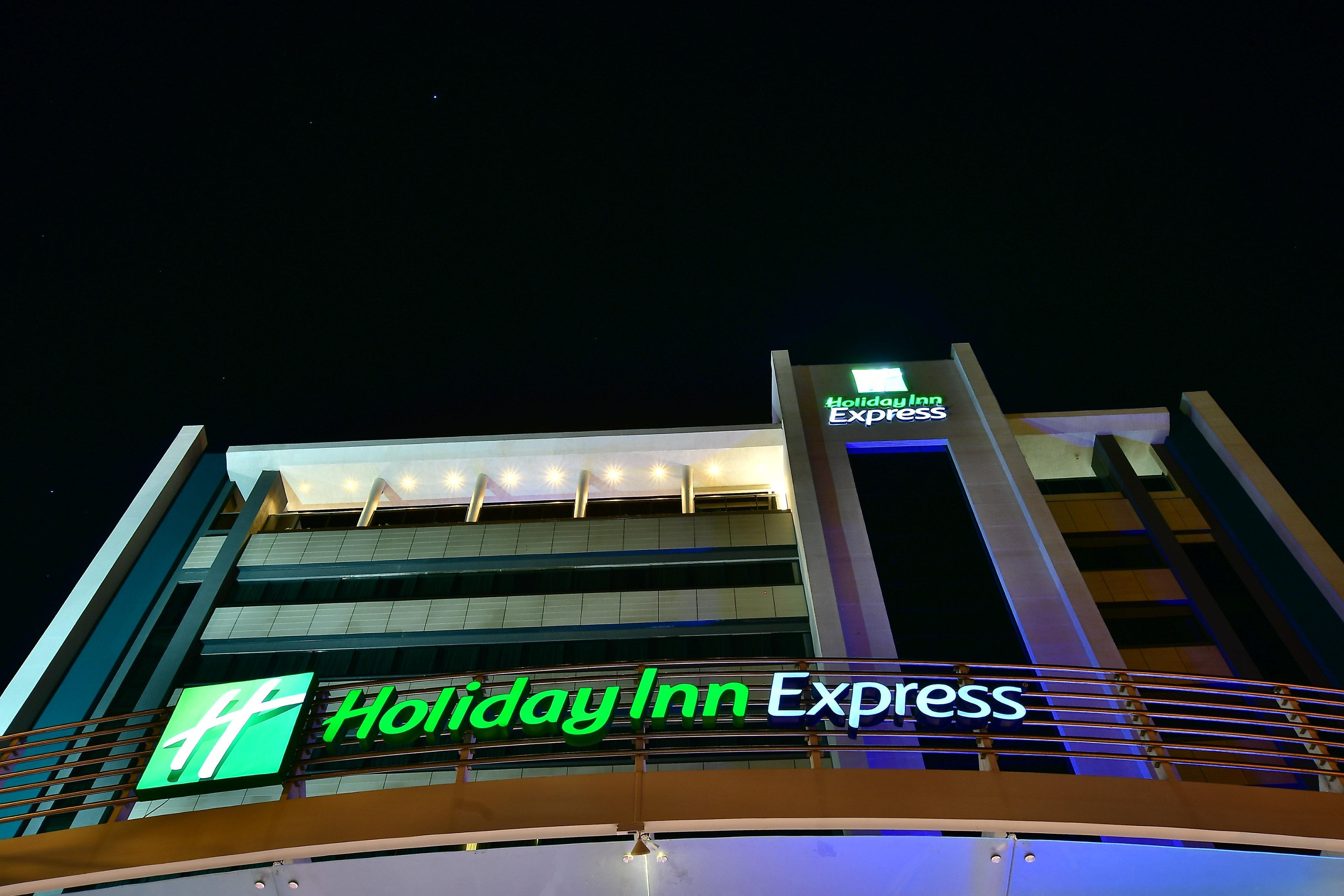 Holiday Inn Express Asuncion Aviadores , An Ihg Hotel Bagian luar foto