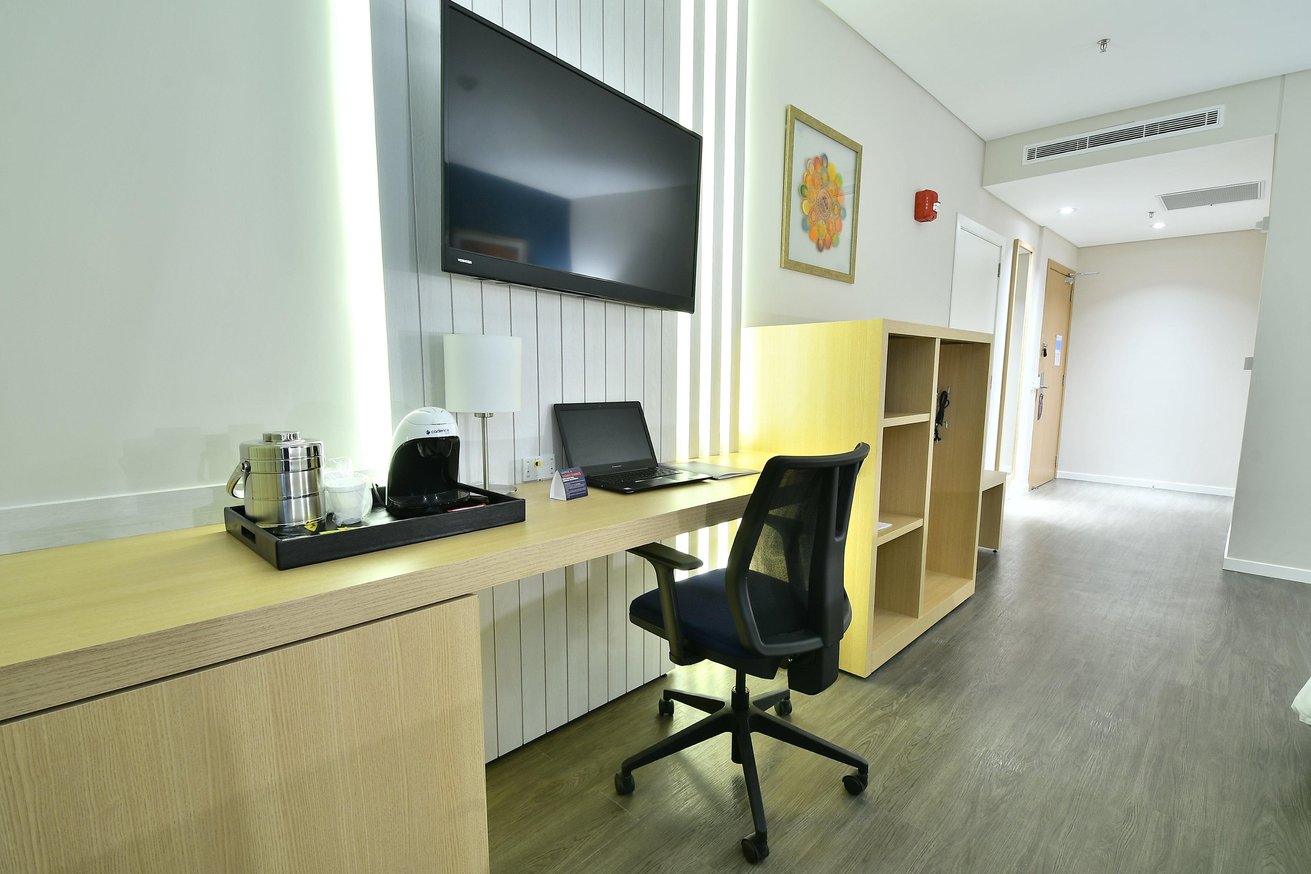 Holiday Inn Express Asuncion Aviadores , An Ihg Hotel Bagian luar foto