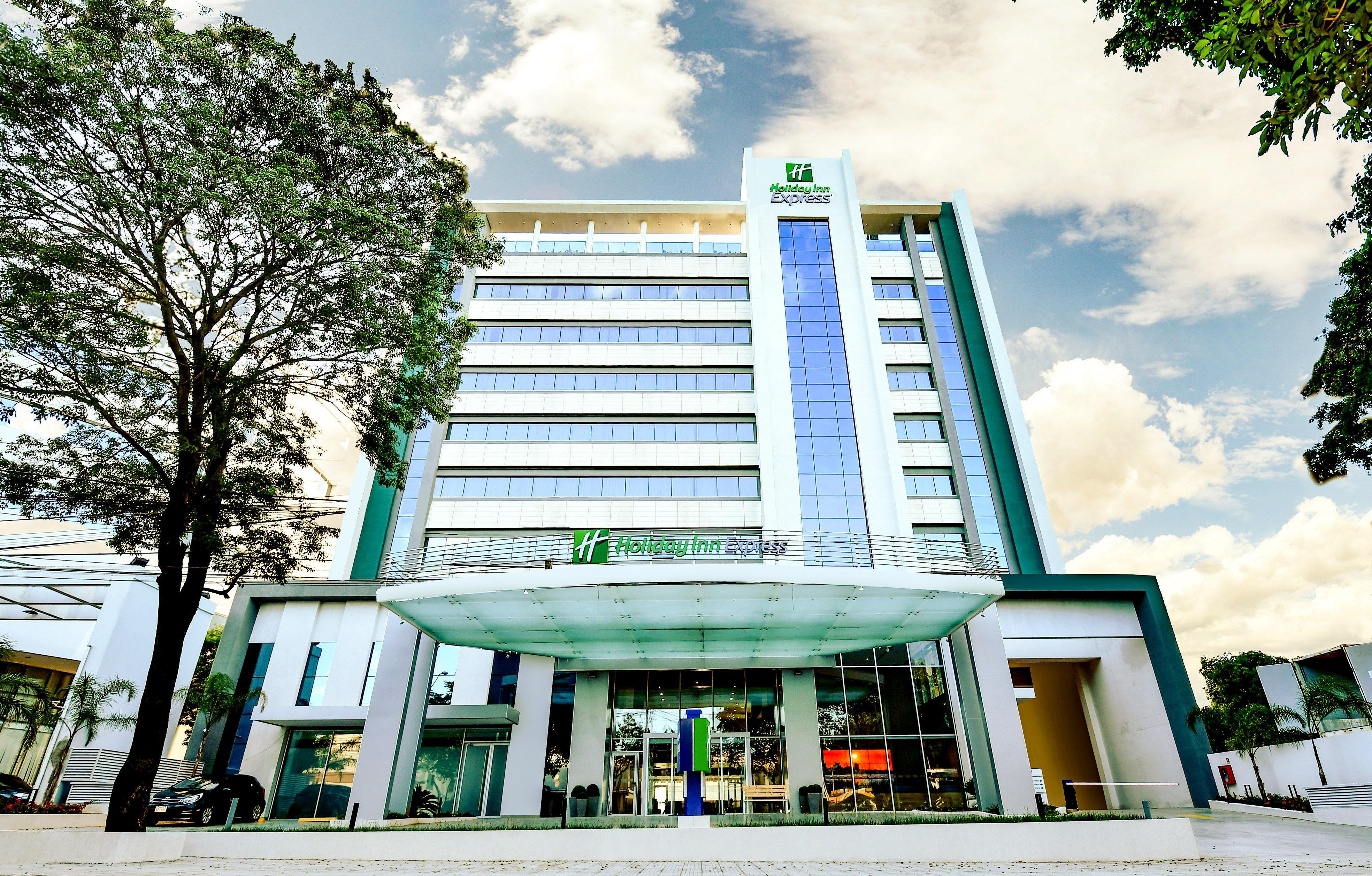 Holiday Inn Express Asuncion Aviadores , An Ihg Hotel Bagian luar foto