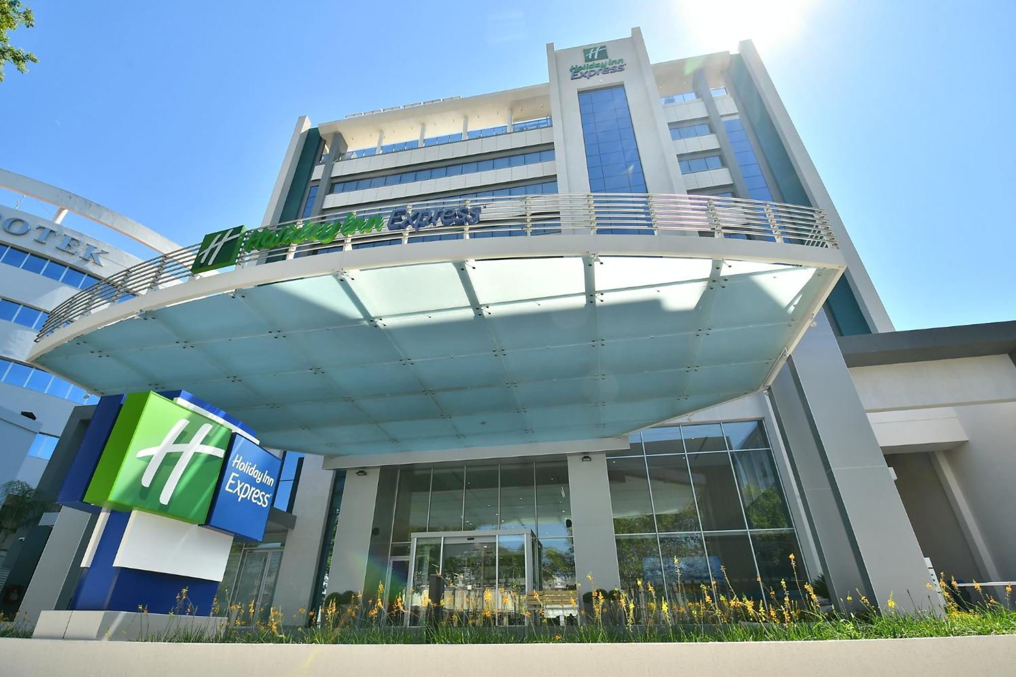 Holiday Inn Express Asuncion Aviadores , An Ihg Hotel Bagian luar foto