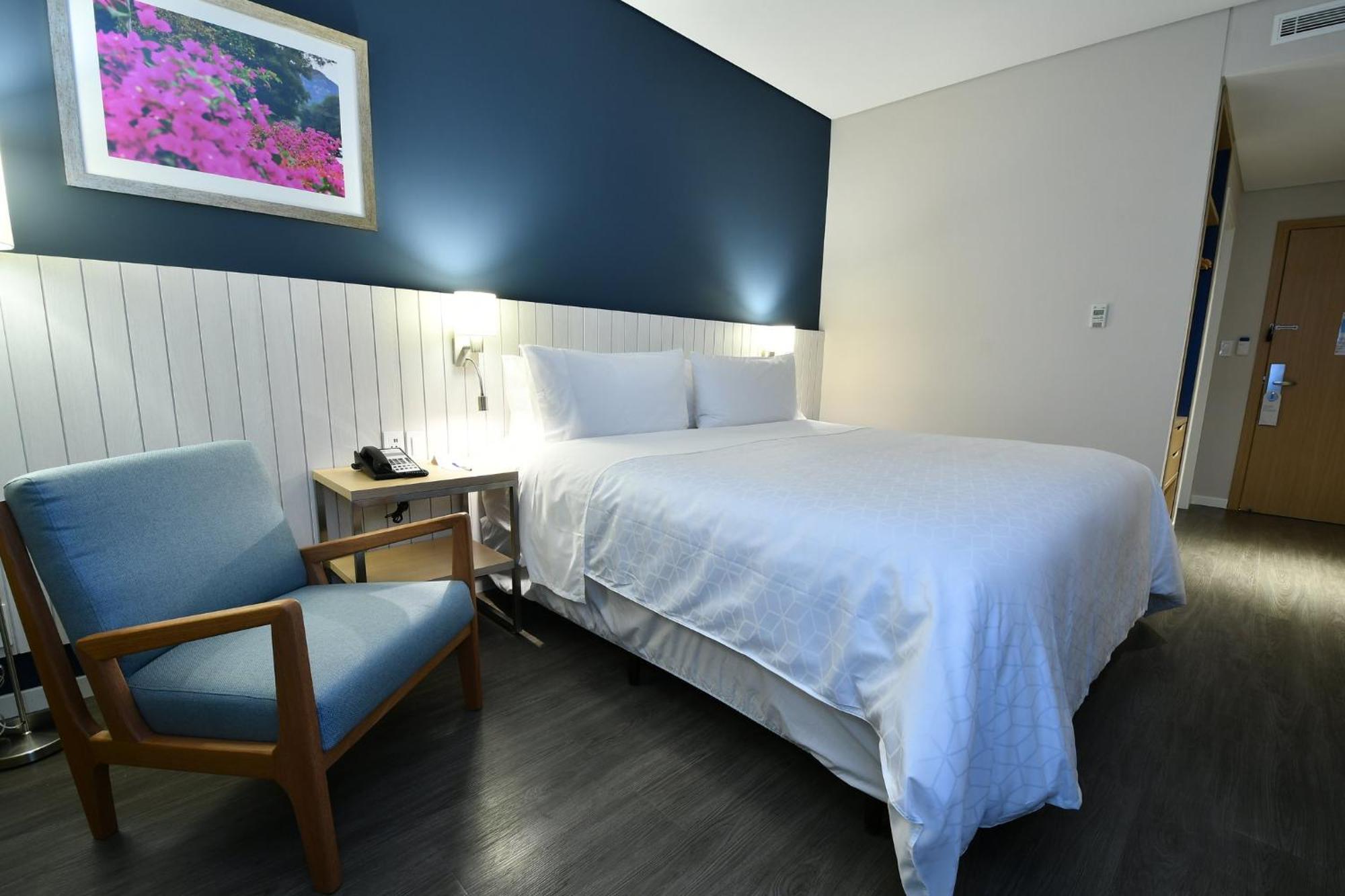 Holiday Inn Express Asuncion Aviadores , An Ihg Hotel Bagian luar foto