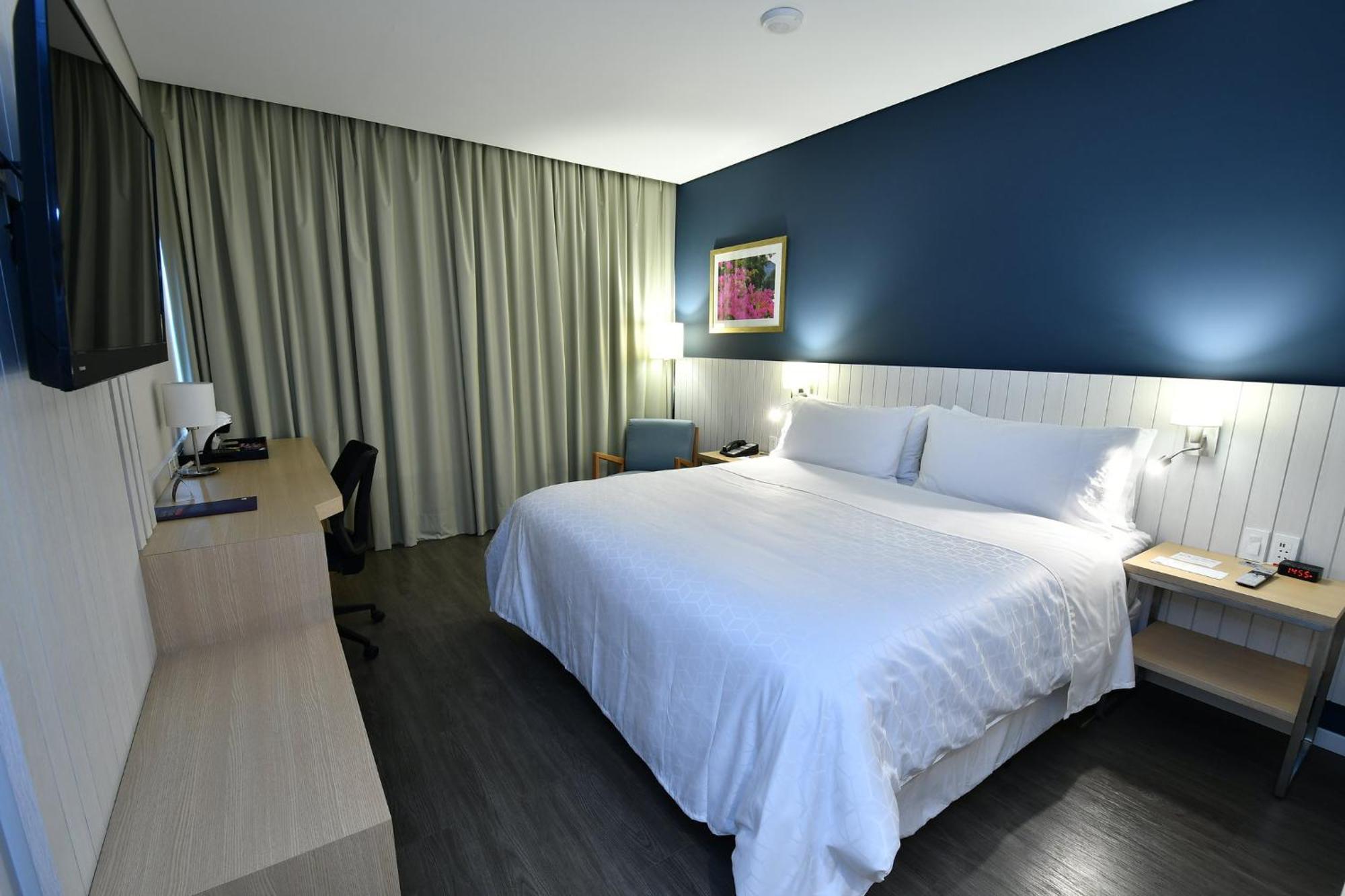 Holiday Inn Express Asuncion Aviadores , An Ihg Hotel Bagian luar foto