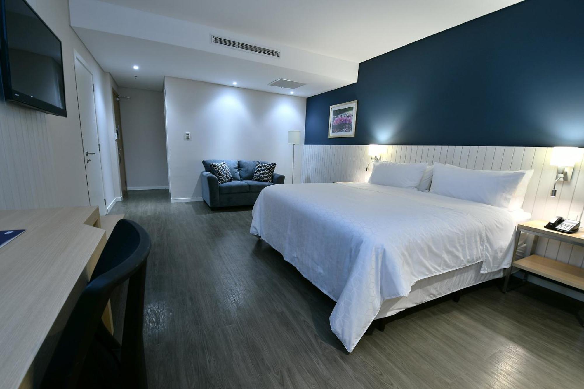 Holiday Inn Express Asuncion Aviadores , An Ihg Hotel Bagian luar foto